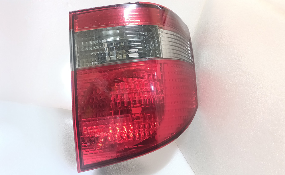 Toyota Alphard 2003 Tail Light